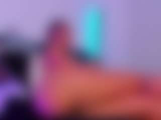 Karlyee's Live Sex Cam Show