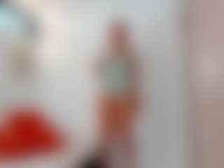 Karlyee's Live Sex Cam Show