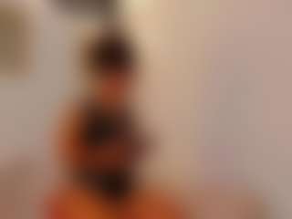 Live cam show with Karlyee - BBW on AdultVida.com
