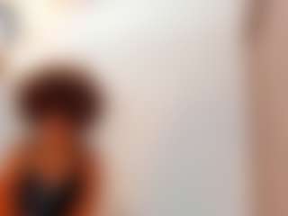 Live cam show with Karlyee - Fuck Machine on AdultVida.com