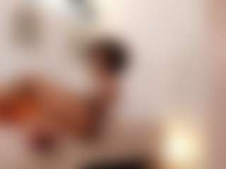 Karlyee's Live Sex Cam Show