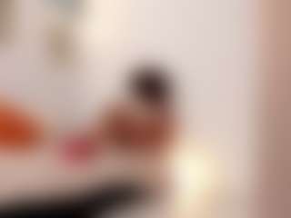 Karlyee's Live Sex Cam Show