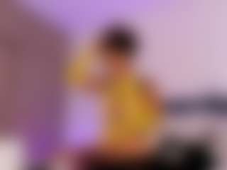 Karlyee's Live Sex Cam Show