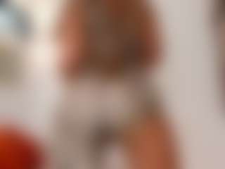 Karlyee's Live Sex Cam Show