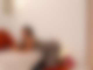 Live cam show with Karlyee - Brown Eyes on Camsoda
