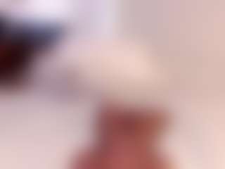 Karlyee's Live Sex Cam Show