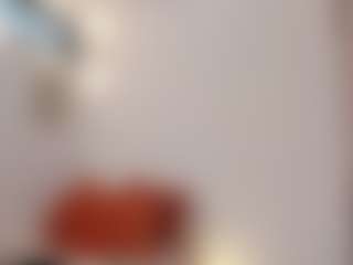 Live cam show with Karlyee - White on Camsoda | colombia