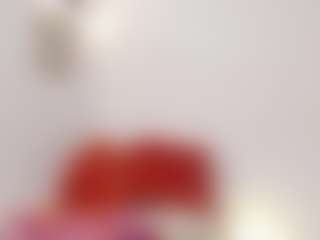 Live cam show with Karlyee - Handjob on crypto-cams