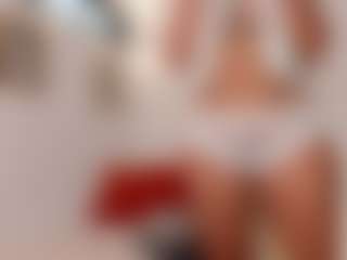 Live cam show with Karlyee - BBW on eurowanks.com