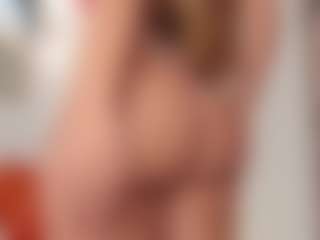 Karlyee's Live Sex Cam Show