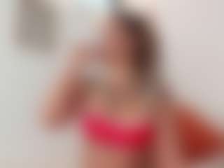 Karlyee's Live Sex Cam Show