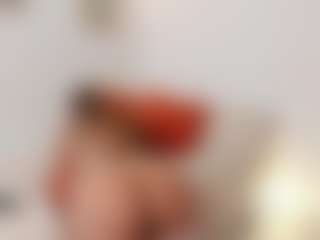 Live cam show with Karlyee - Blowjob on Mixed Magazine Live