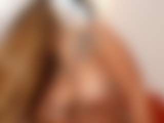 Karlyee's Live Sex Cam Show