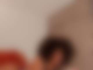 Live cam show with Karlyee - Tattoos on LiveSexCams6