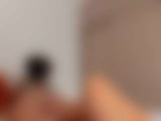 Live cam show with Karlyee - Toys on xfollow cams