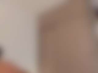 Live cam show with Karlyee - Tattoos on TottyGirls