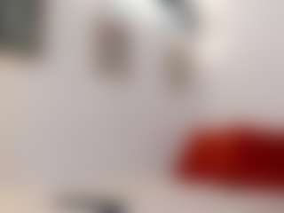 Live cam show with Karlyee - Fuck Machine on thefappeningchat.com