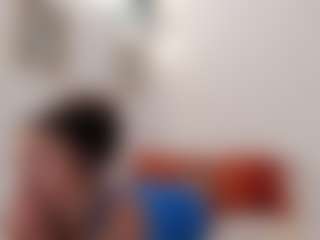 Live cam show with Karlyee - BBW on Camsoda