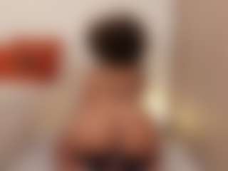 Karlyee's Live Sex Cam Show
