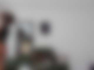 Live cam show with Karlyee - White on CamClone | colombia
