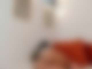 Live cam show with Karlyee - BBW on madthumbs