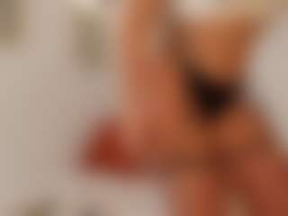 Karlyee's Live Sex Cam Show