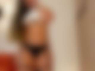 Karlyee's Live Sex Cam Show