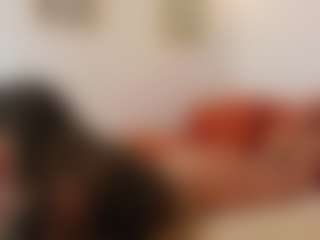 Live cam show with Karlyee - Double Penetration on Dare Cams