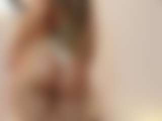 Karlyee's Live Sex Cam Show