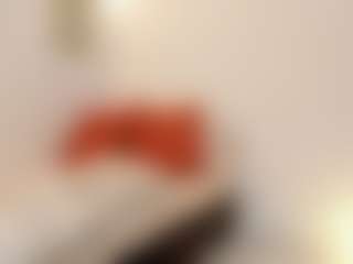 Live cam show with Karlyee - Anal on Camsoda