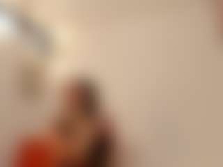 Live cam show with Karlyee - Fuck Machine on SinfulBabes