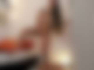 Live cam show with Karlyee - BBW on intimatelivegirls.com