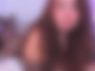 Live cam show with Taylor Brave - Fatpussy on AdultVida.com