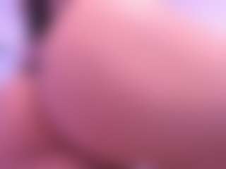 Live cam show with Taylor Brave - Squirt on CamClone
