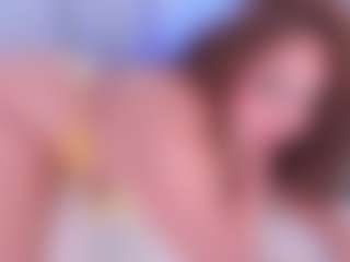 Live cam show with Taylor Brave - Teen (18+) on Livezox
