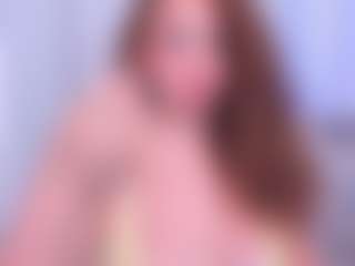 Live cam show with Taylor Brave - Big Tits on 1on1-livenow