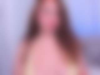 Live cam show with Taylor Brave - Latina Teen (18+) on friskycurves.com | colombia