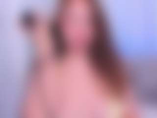 Live cam show with Taylor Brave - Squirt Teen (18+) on Big Tits