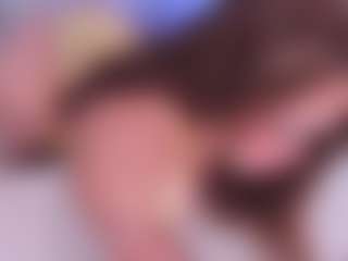 Live cam show with Taylor Brave - Big Tits Brown Hair on SxyPornLive