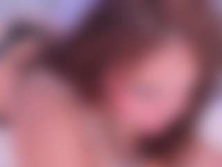 Live cam show with Taylor Brave - Squirt Curvy on CamSodaAdn