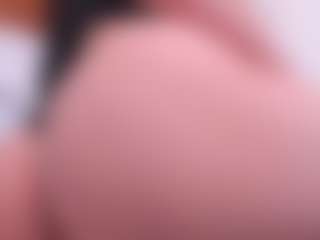Live cam show with Taylor Brave - Teen (18+) on Dare Cams