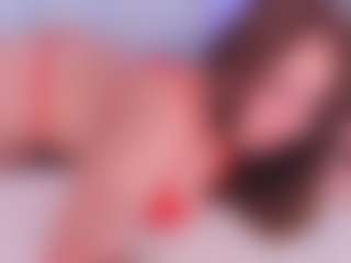 Live cam show with Taylor Brave - Green Eyes on TottyGirls