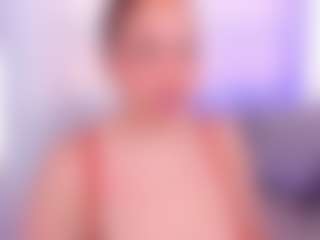 Live cam show with Taylor Brave - Green Eyes on livesuperchat.net