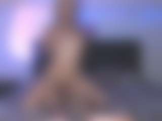lindabeverly's Live Sex Cam Show