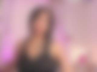 Live cam show with sophiastone - Solo on intimatelivegirls.com