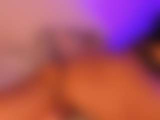 Live cam show with annitalopez - Robe on Camsoda