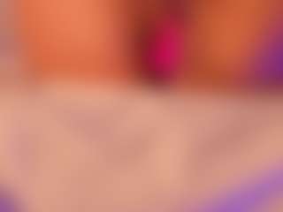 Live cam show with annitalopez - Oil on CamwithHer