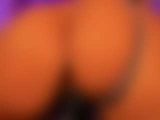 Live cam show with annitalopez - Blowjob on Fling VIP Chat