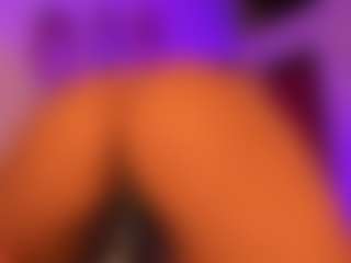 Live cam show with annitalopez - Athletic Bedroom on dropp.cam