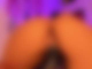 Live cam show with annitalopez - Cowgirl on SxyPornLive